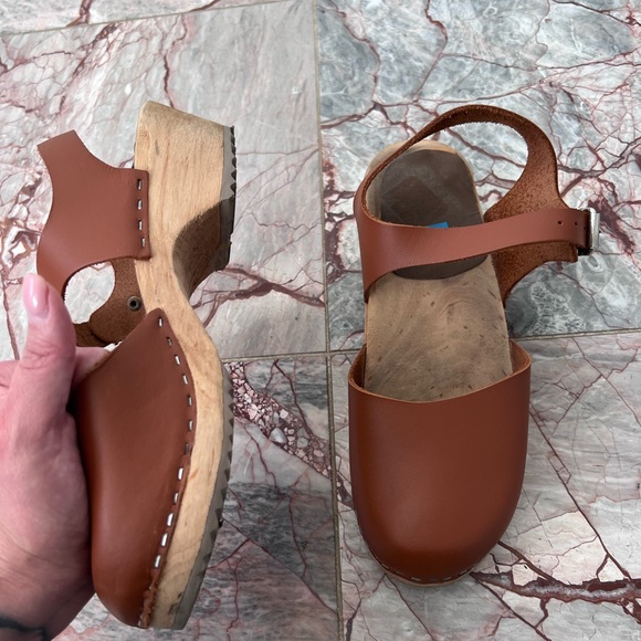 MIA Made in Sweden Sofia Swedish Mary
Jane Clogs - Leather - Picture 11 of 13